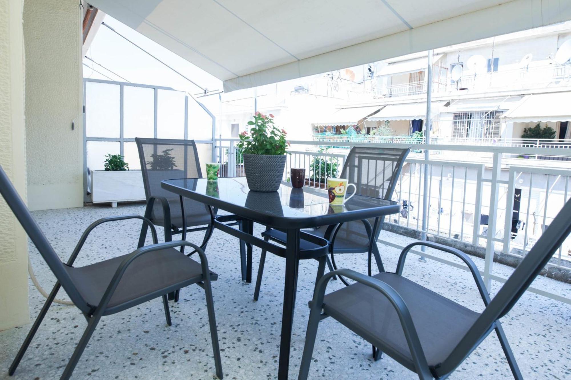 Modern 1 Bd Balcony Apt Near Metro In Kato Patisia Athén Kültér fotó