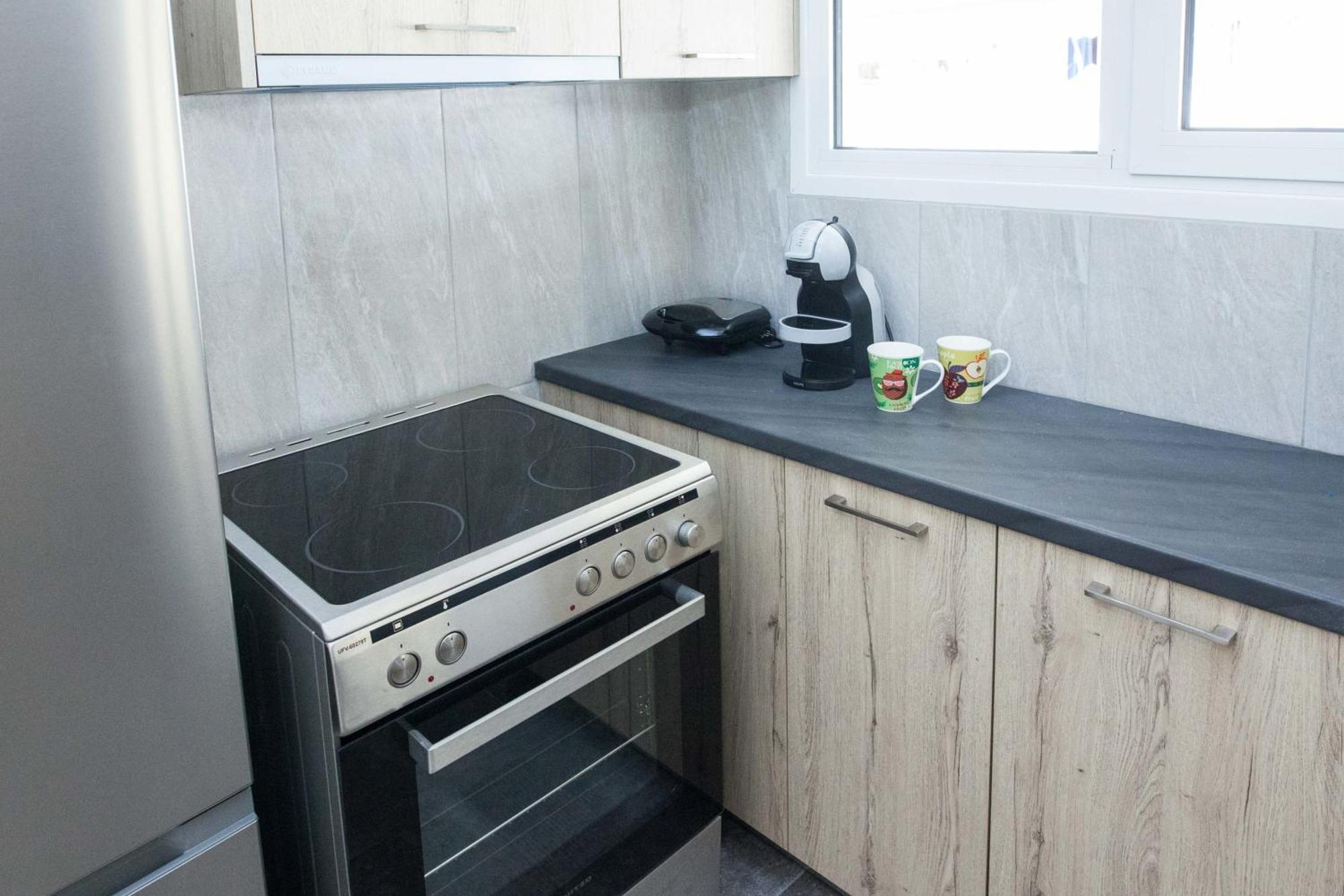 Modern 1 Bd Balcony Apt Near Metro In Kato Patisia Athén Kültér fotó